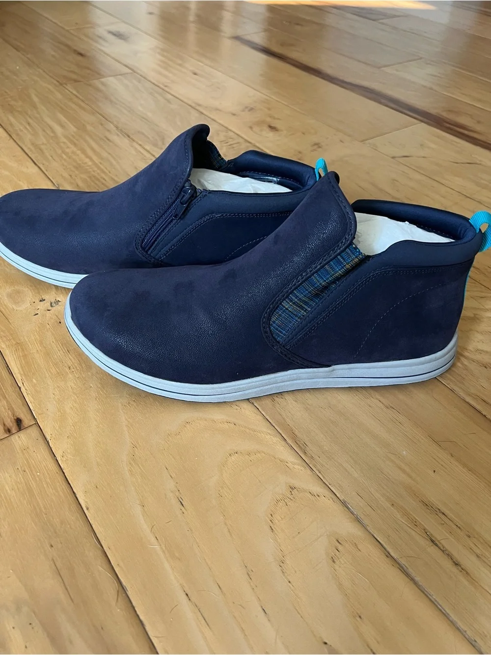 Clarks Breeze Clover Ankle Booties in Navy